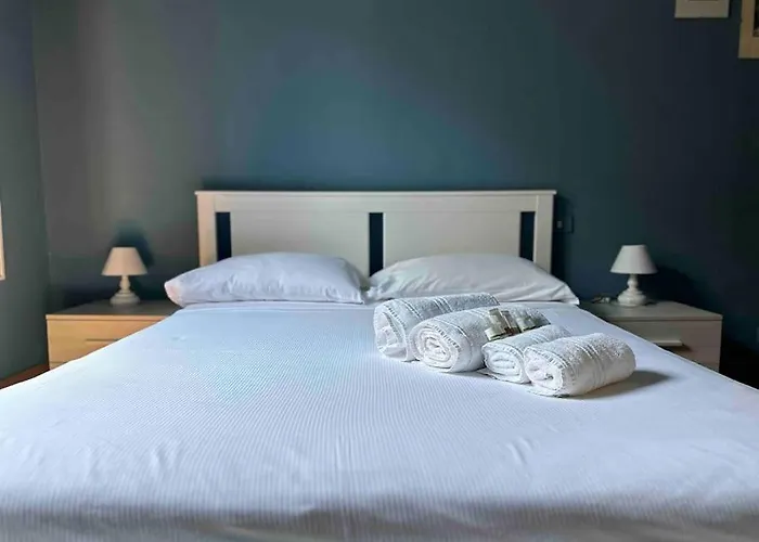 Xenia Apartments - Charming Garden Suite In Porta Venezia
